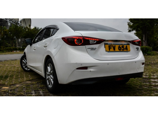 Задняя оптика для Mazda 3 2013-2016
